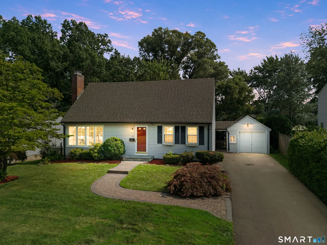 Photo of 43 Sunset Road