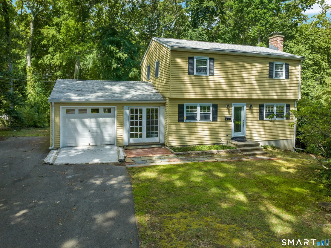 Photo of 16 Overlook Drive