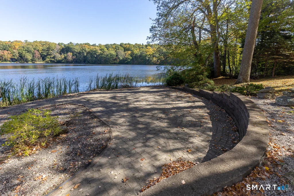 Photo of 32 Tower Hill Lake Road