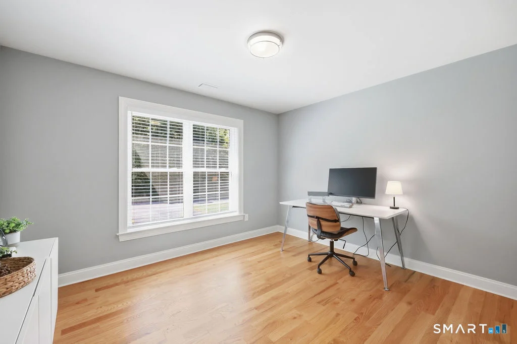 Photo of 21 Wolf Hill Road