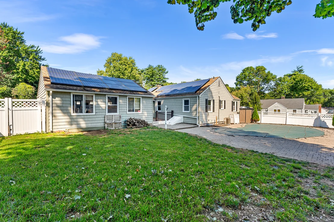 Photo of 165 Giddings Avenue