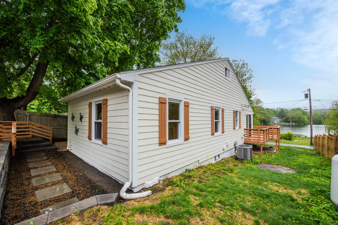Photo of 43 Kasson Avenue