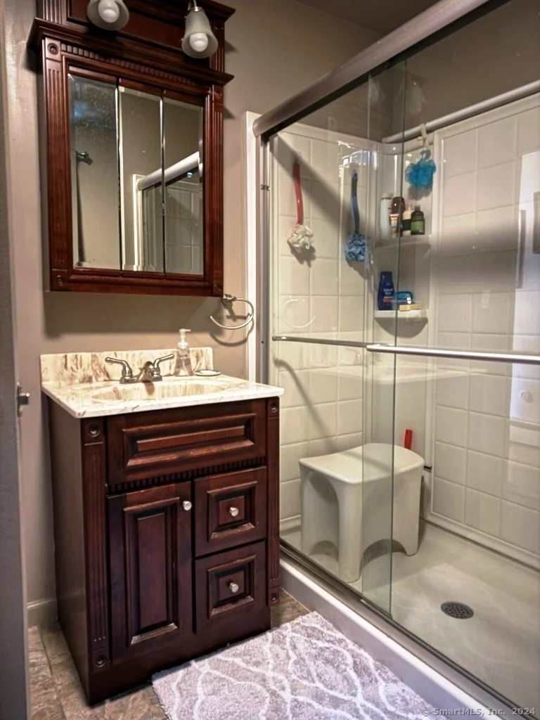 Photo of 24 Grove Avenue
