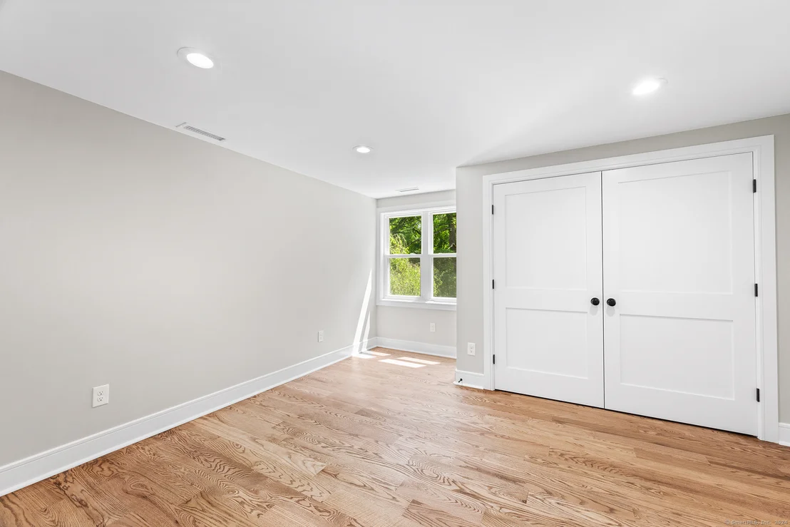 Photo of 16 Ariel Way