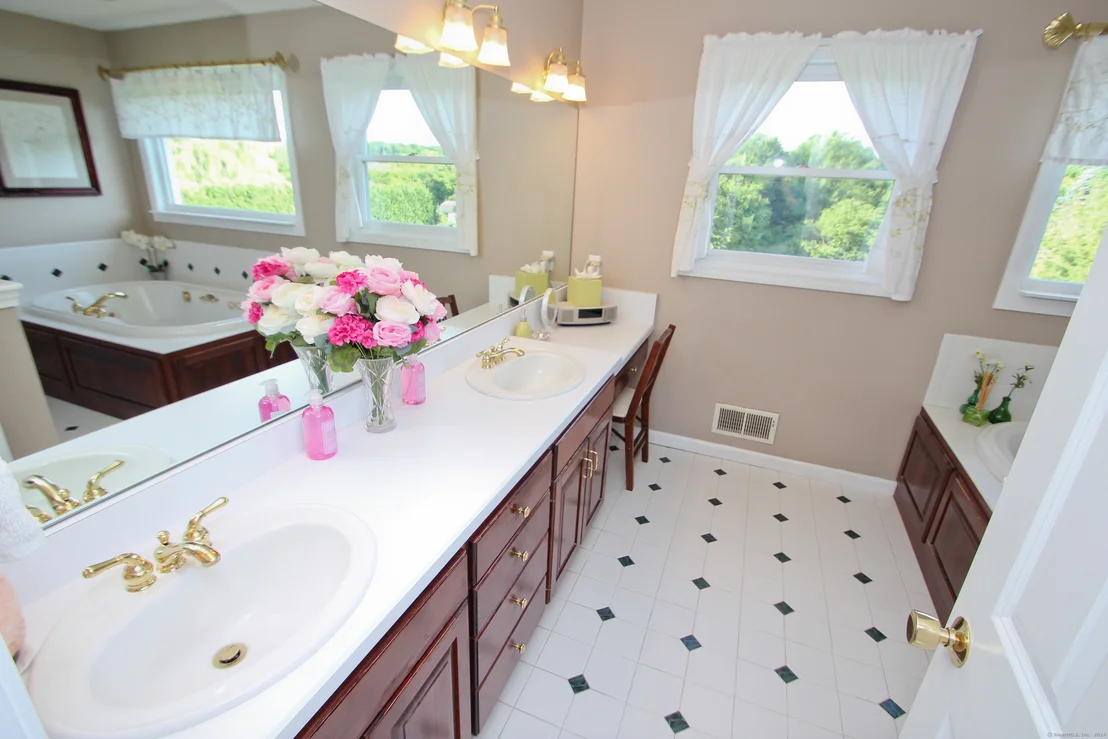 Photo of 112 Cold Spring Lane