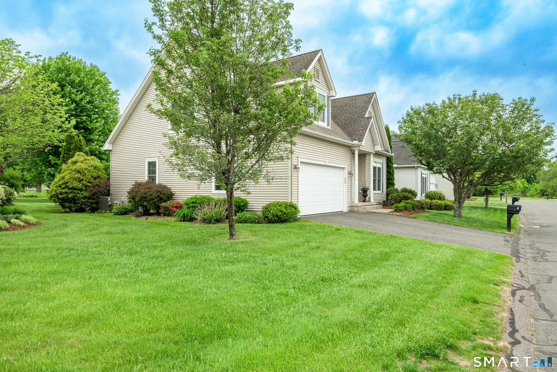 Photo of Unit 8 at 8 Greendale Drive