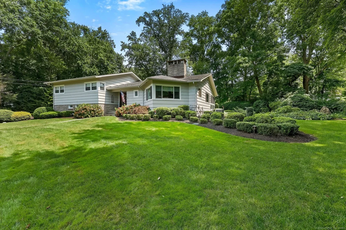 Photo of 109 Meadowcrest Drive