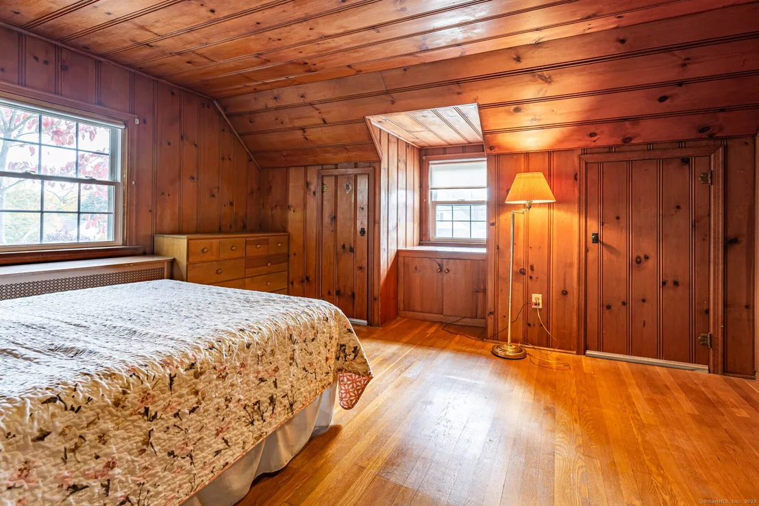 Photo of 9 Deepwood Drive