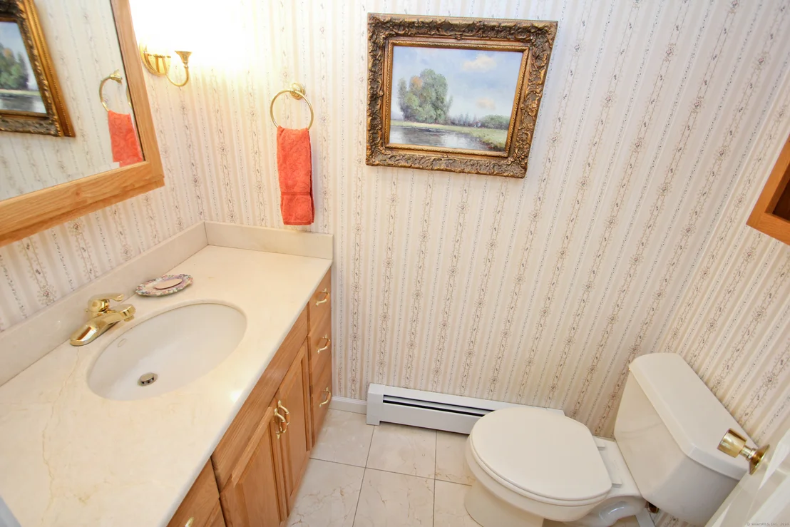 Photo of 1183 Newgate Road