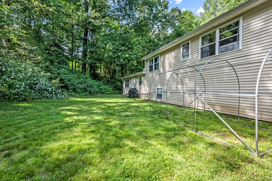 Photo of 160 Hattertown Road
