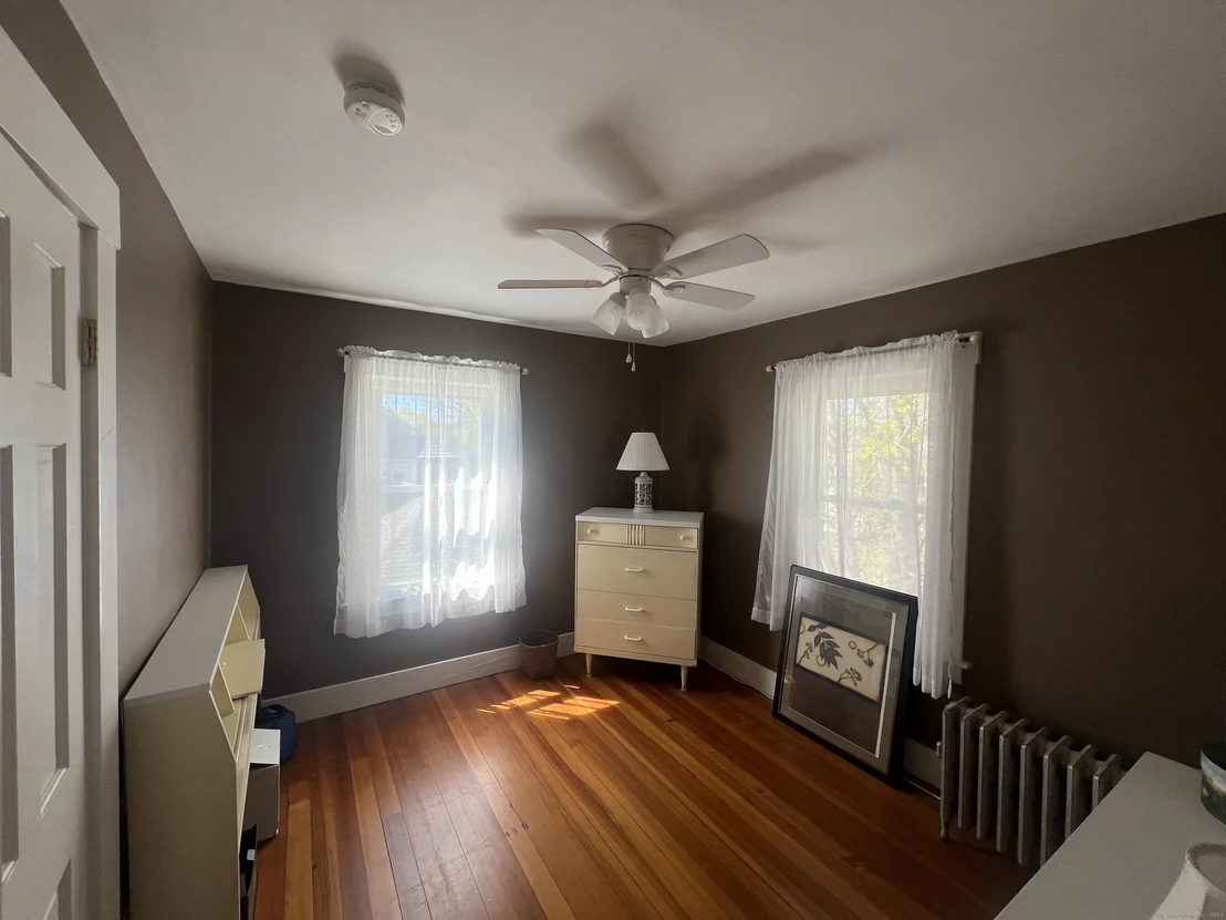 Photo of 17 Pleasant Street