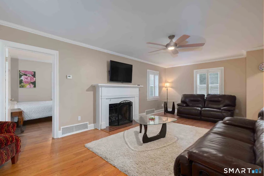 Photo of 140 Round Hill Road
