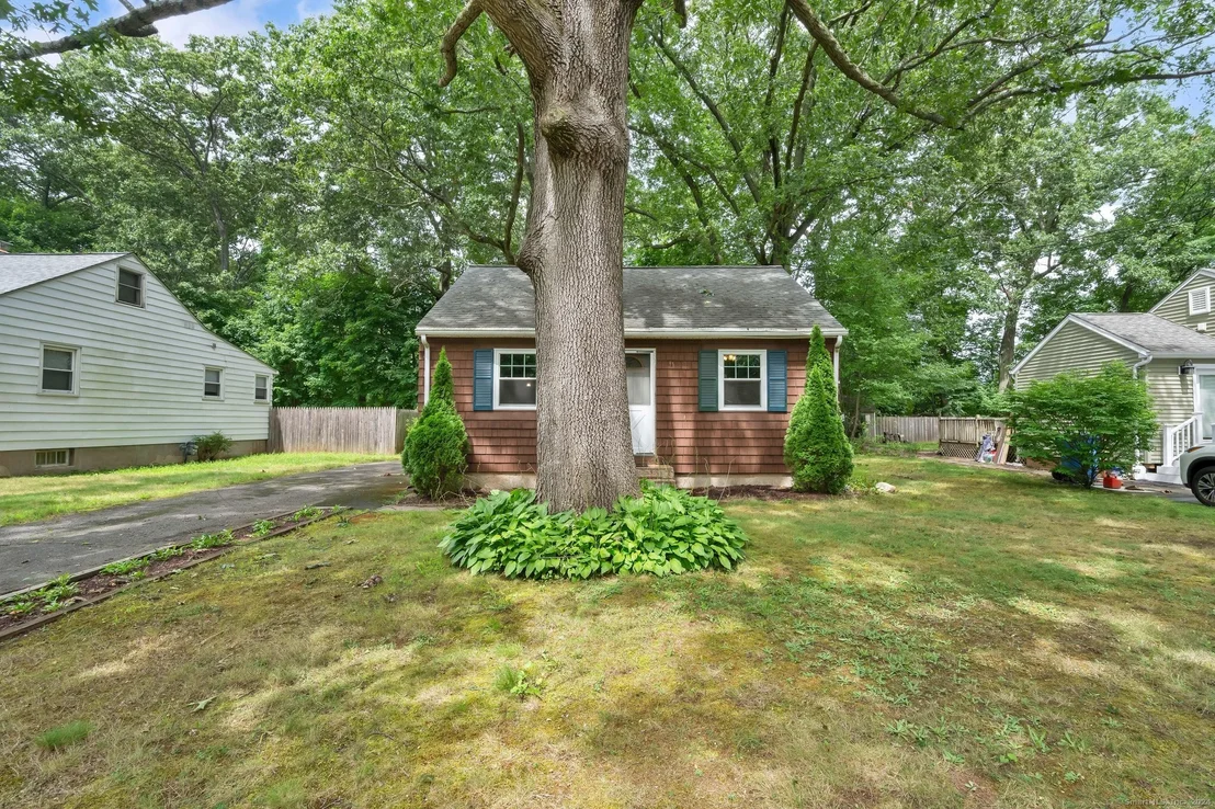 Photo of 141 Deepwood Drive