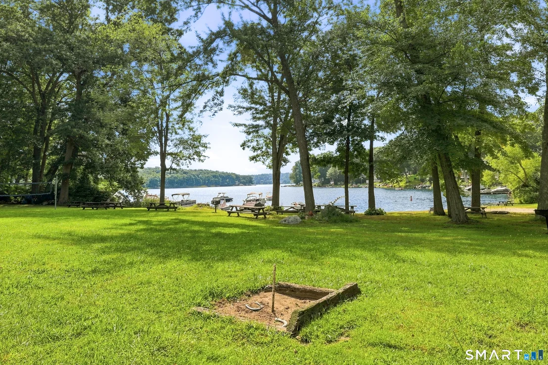 Photo of 23 Knollwood Trail