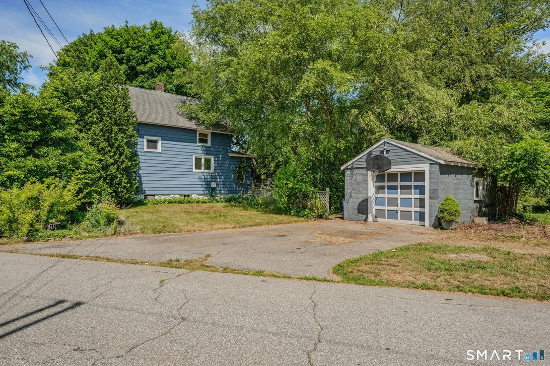 Photo of 180 North Road