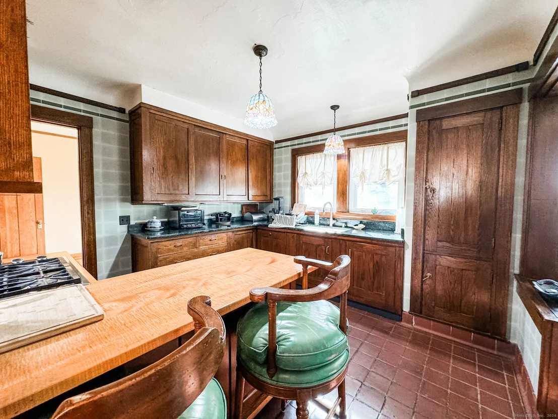 Photo of 185, 185.5 Grove Street