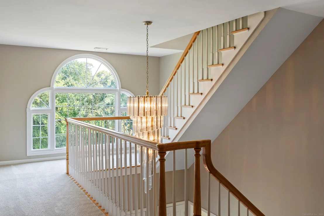 Photo of 124 Meadowview Drive