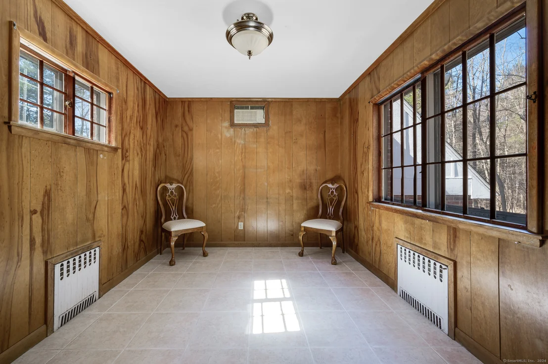 Photo of 341 Greenwoods Road