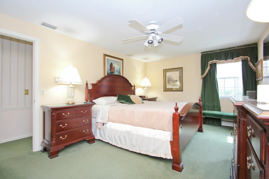 Photo of 1183 Newgate Road