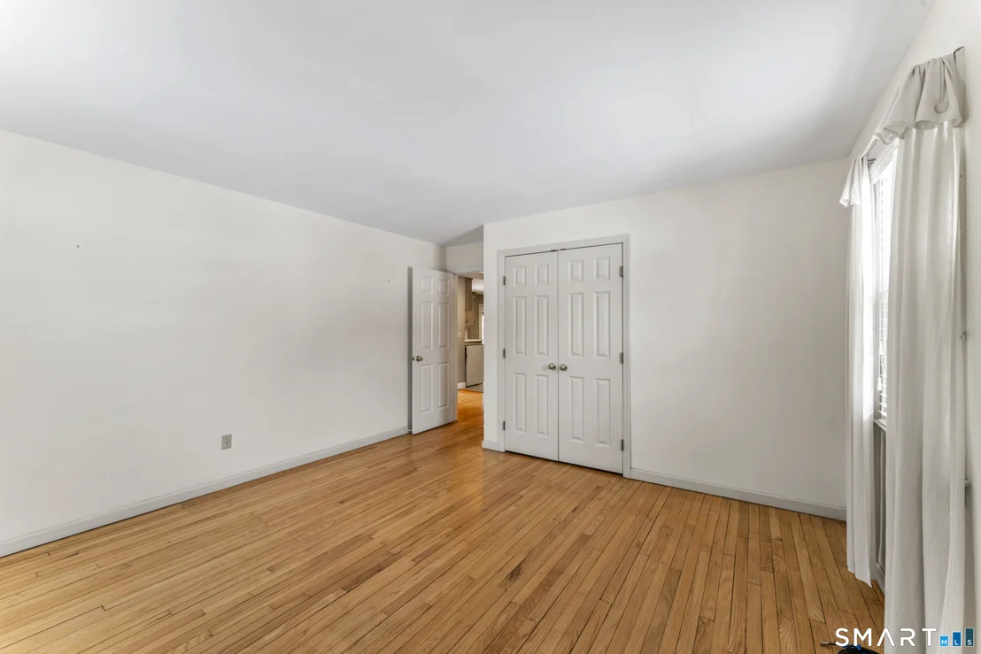 Photo of 6 Crestwood Drive