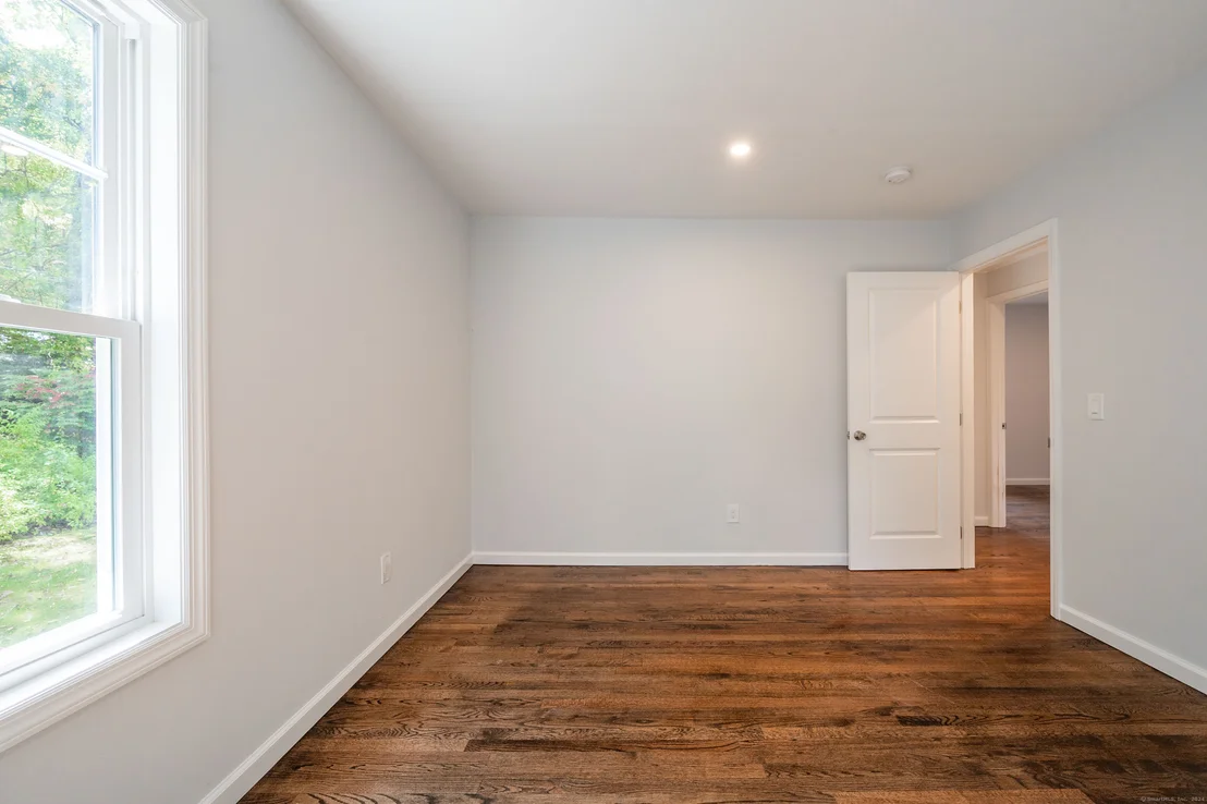 Photo of 74 Hillandale Road