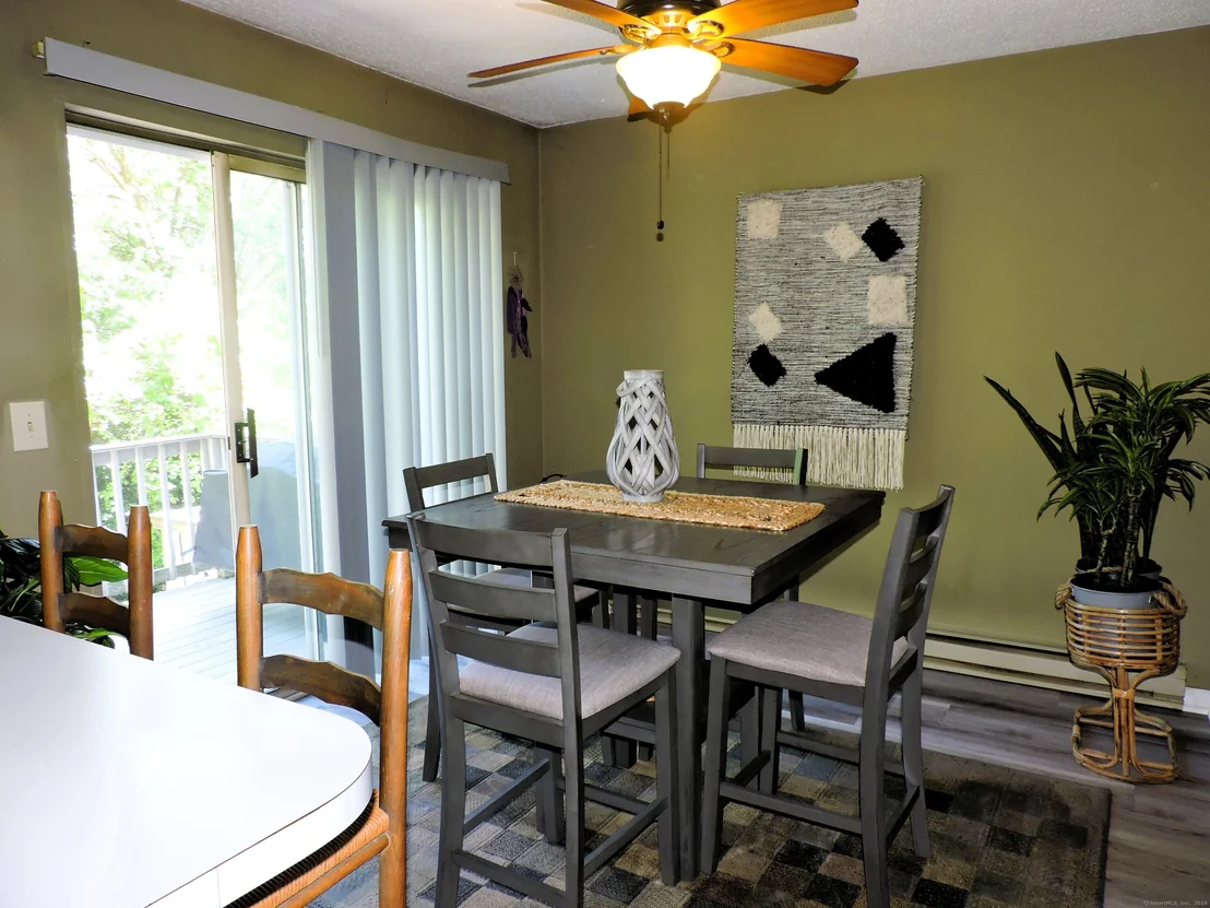 Photo of Unit 32C at 925 Oronoke Road
