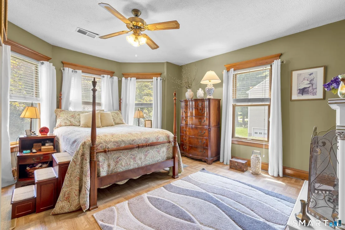 Photo of 169 River Road