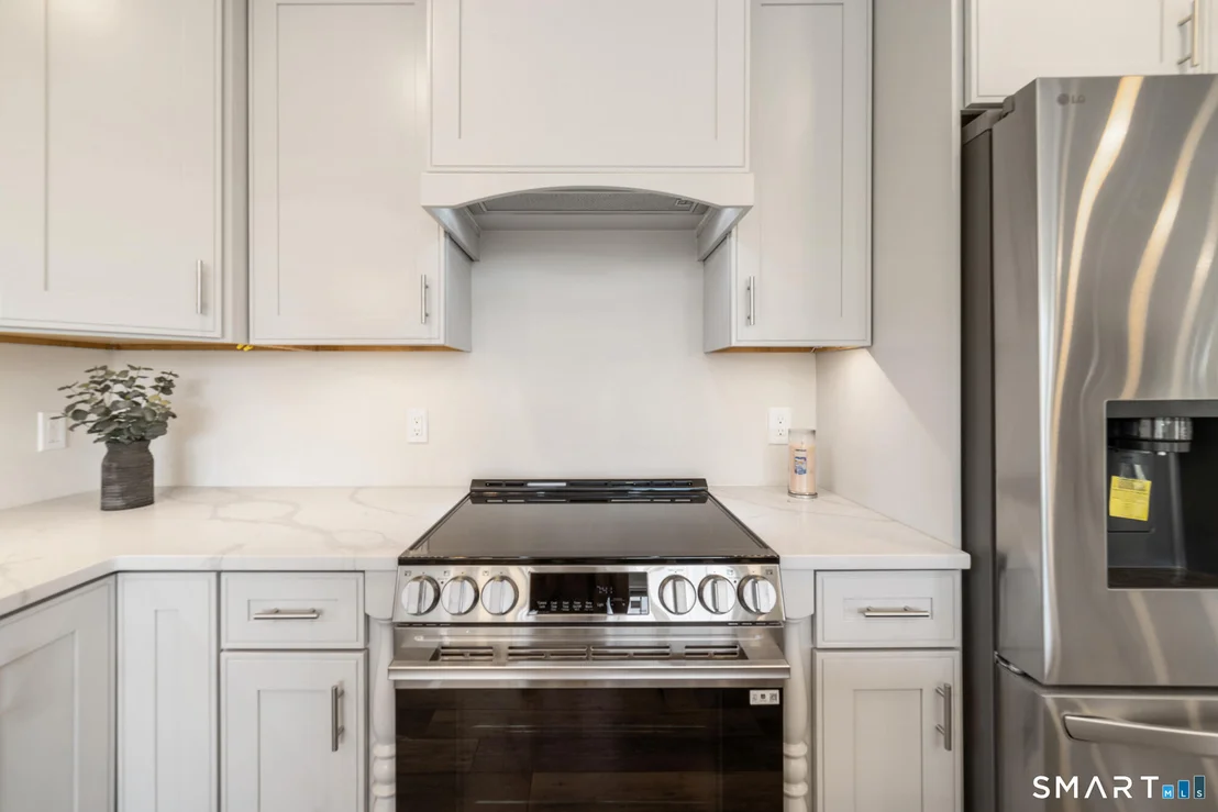 Photo of 85 Vanderbilt Road