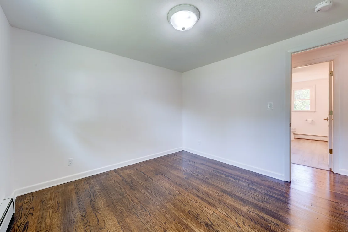 Photo of 586 Charles Street