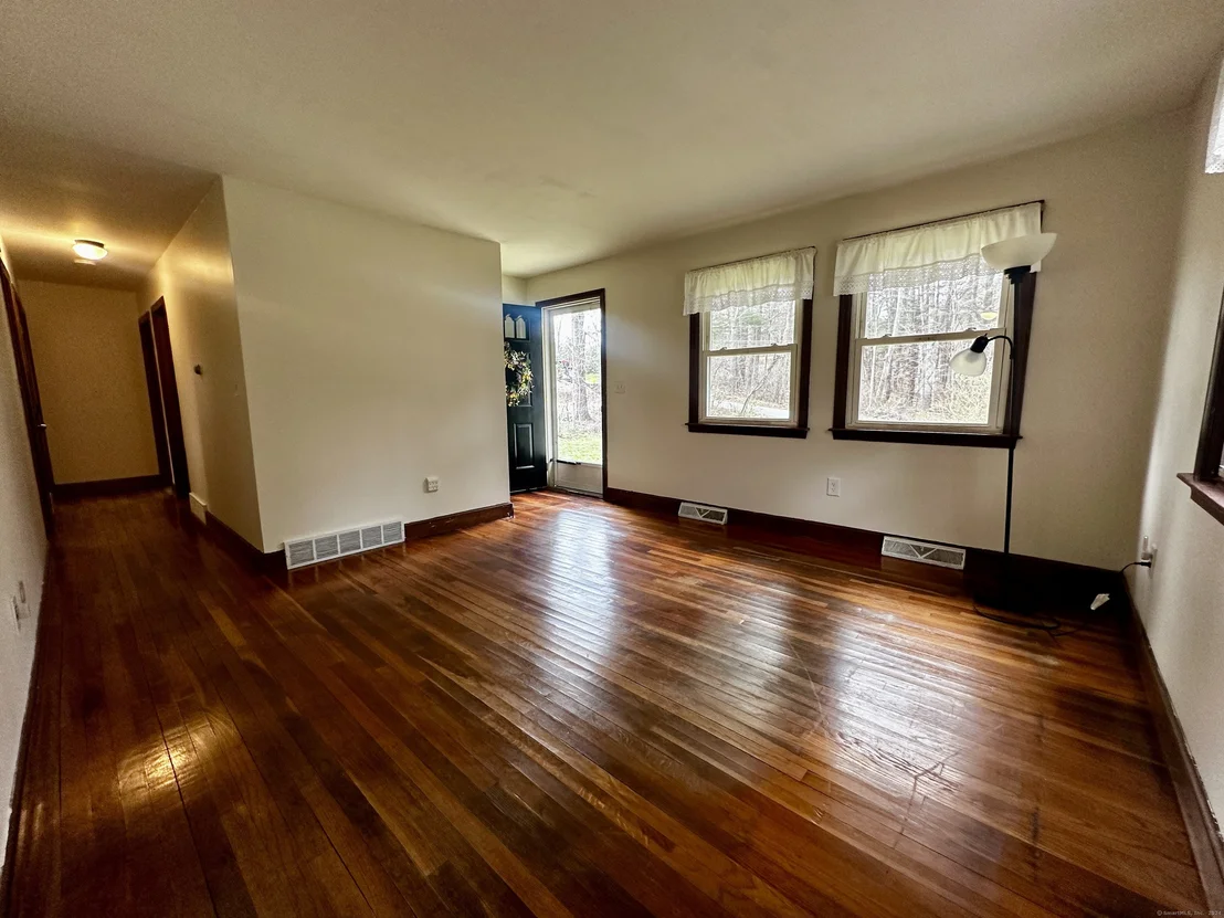 Photo of 7 Arrowhead Drive