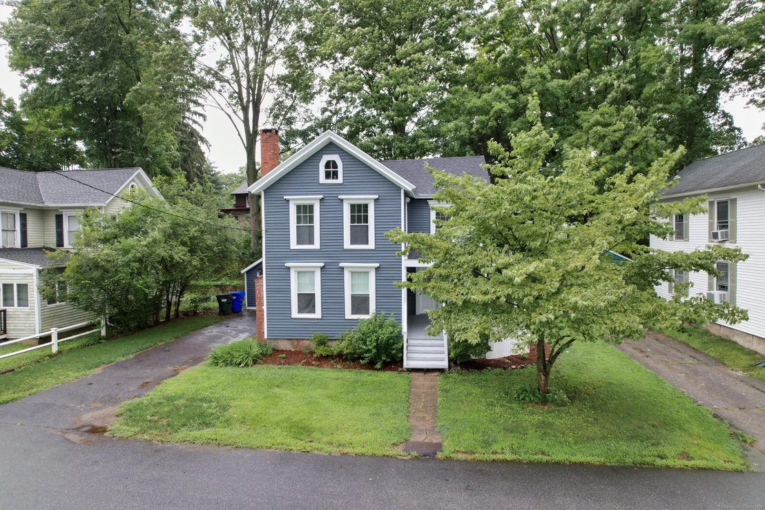 Photo of 17 Maple Street