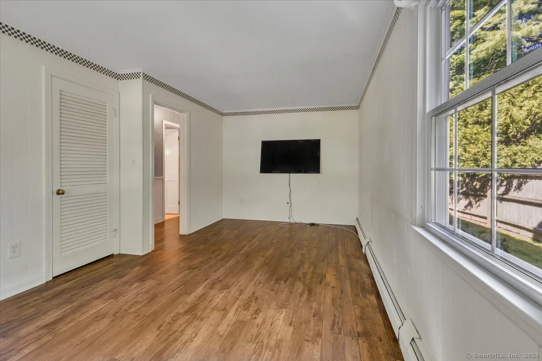 Photo of 102 Acer Drive