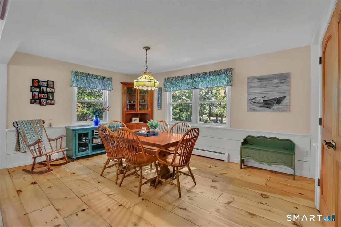 Photo of 328 Bulkeley Hill Road