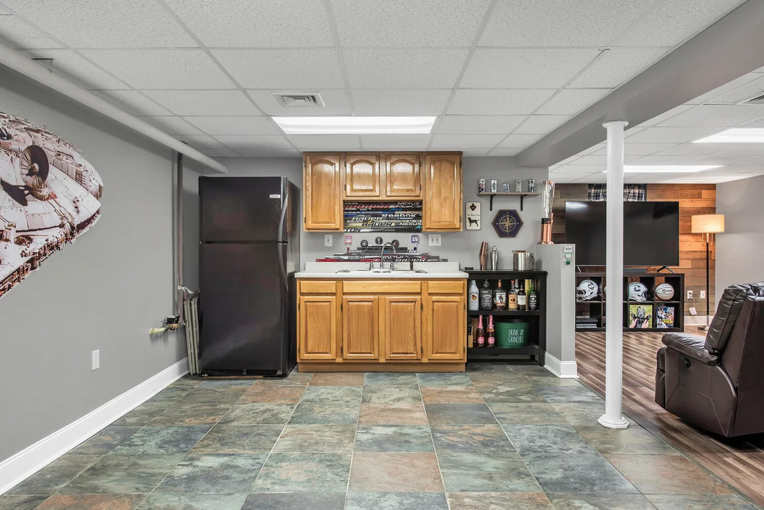 Photo of 1 Higgins Avenue