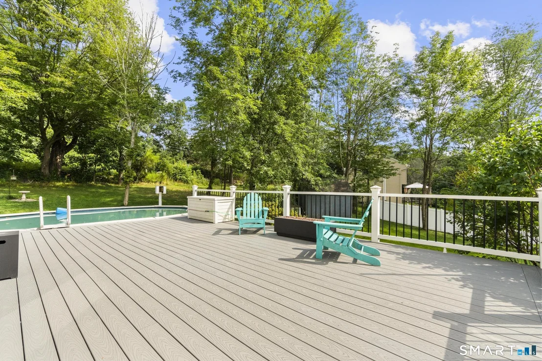 Photo of 11 Huntington Drive