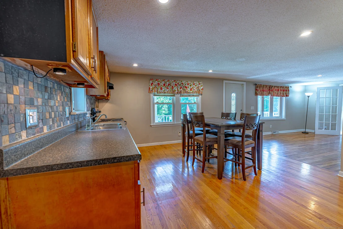 Photo of 1367 Spindle Hill Road