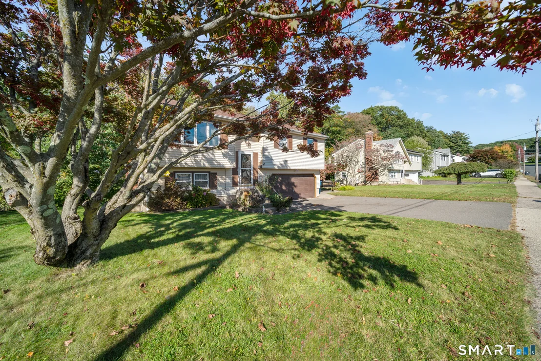 Photo of 82 Maheu Street