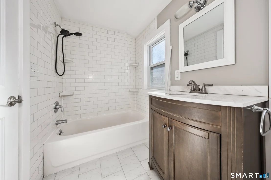 Photo of 116 Hillside Avenue