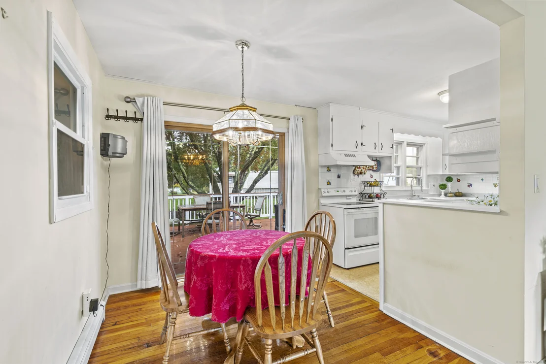 Photo of 134 Boston Post Road