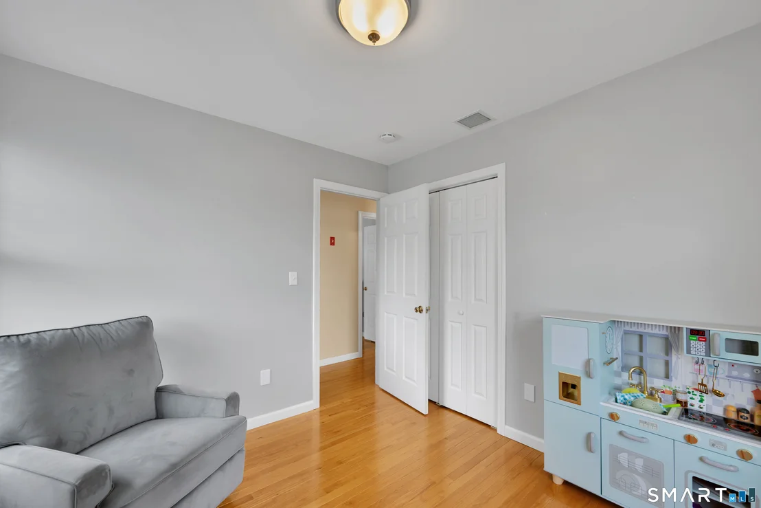 Photo of 43 Oak Street