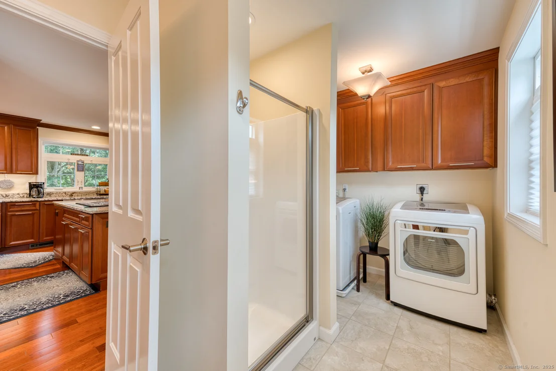 Photo of 722 Lake Drive
