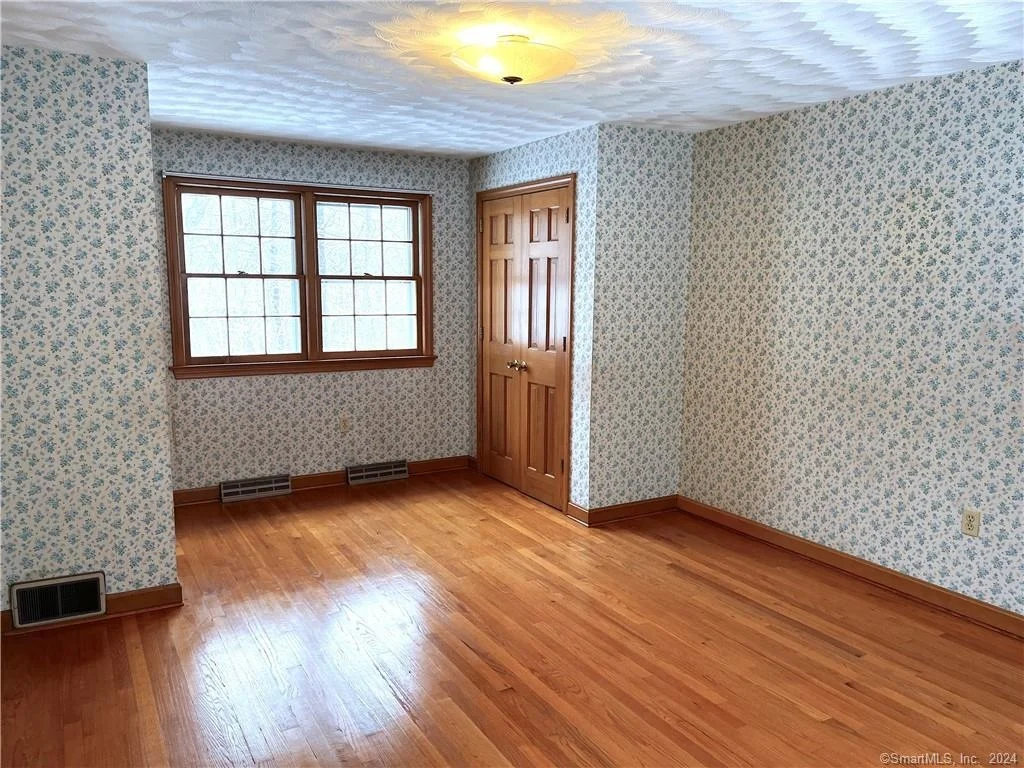 Photo of 280 Root Road