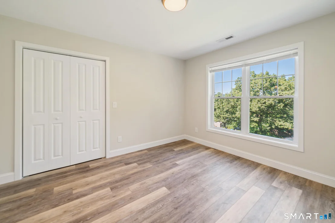 Photo of 85 Vanderbilt Road