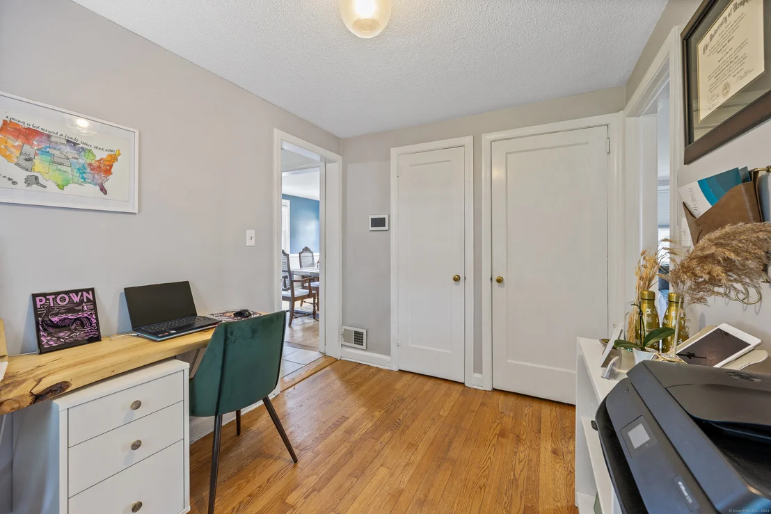 Photo of 165 Beverly Road