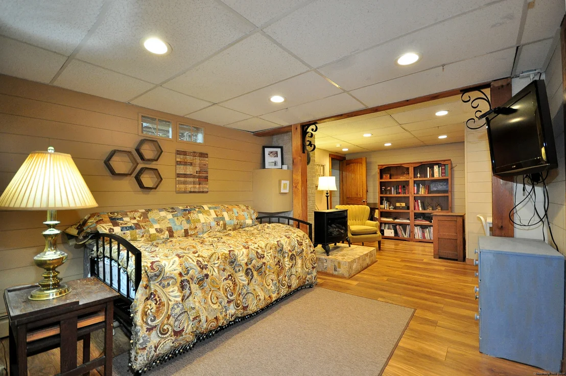 Photo of 31 Spring Glen Drive
