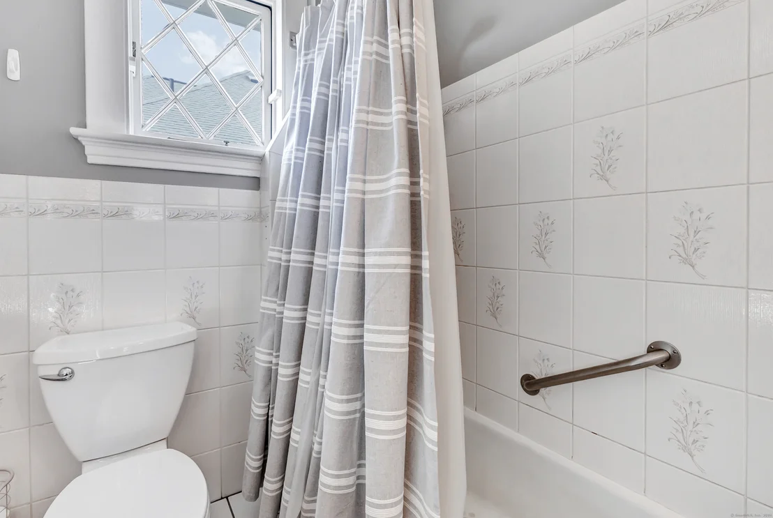 Photo of 81 Putnam Avenue