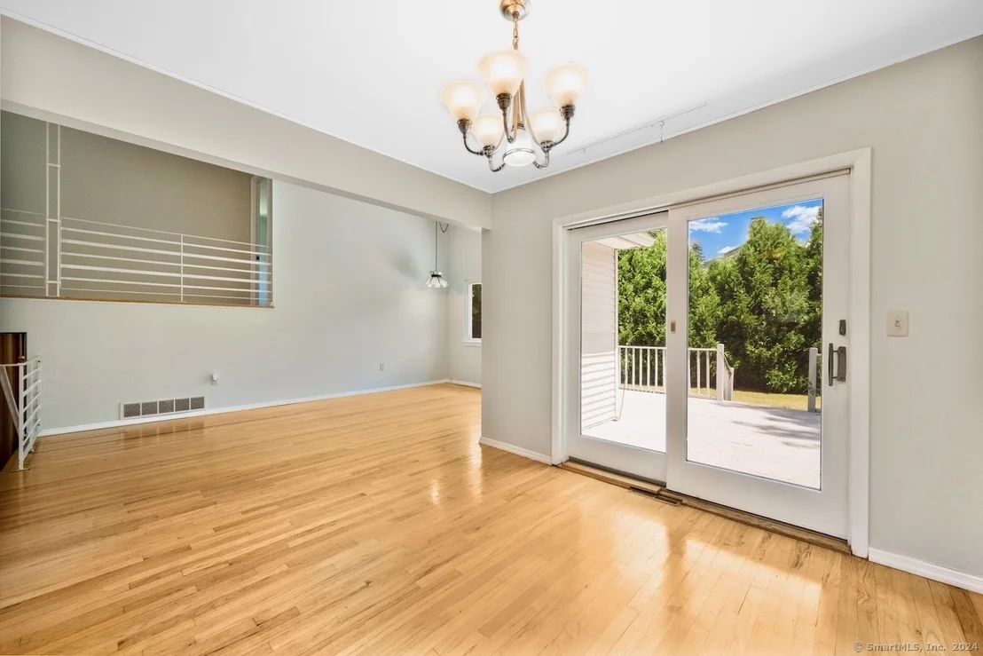 Photo of 39 Niles Drive