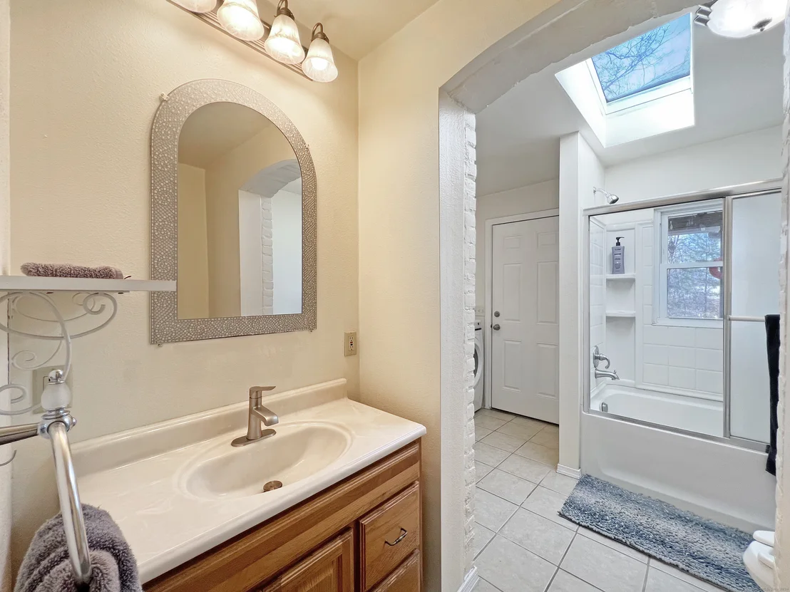 Photo of 625 Maple Hill Road