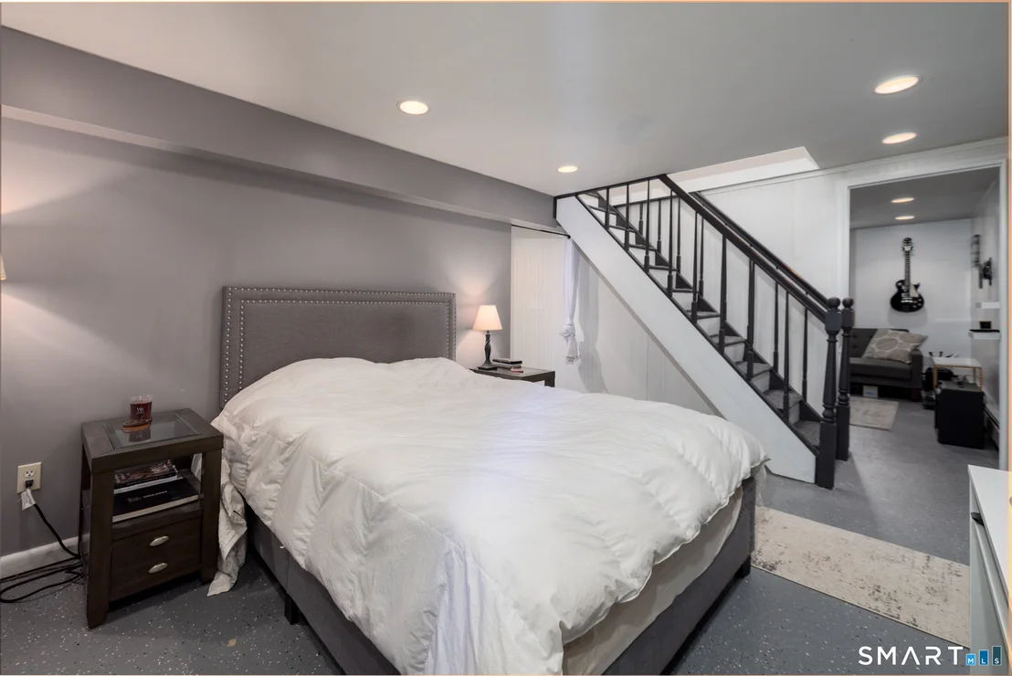 Photo of 1166 Spindle Hill Road