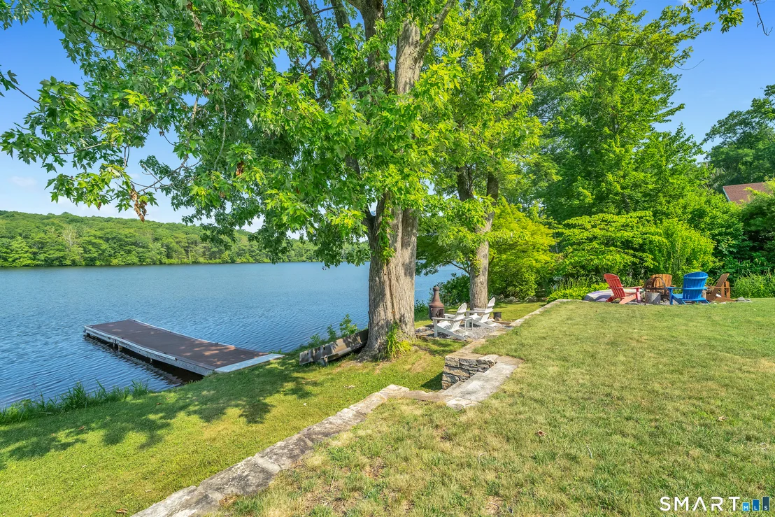 Photo of 51 Lakeview Drive